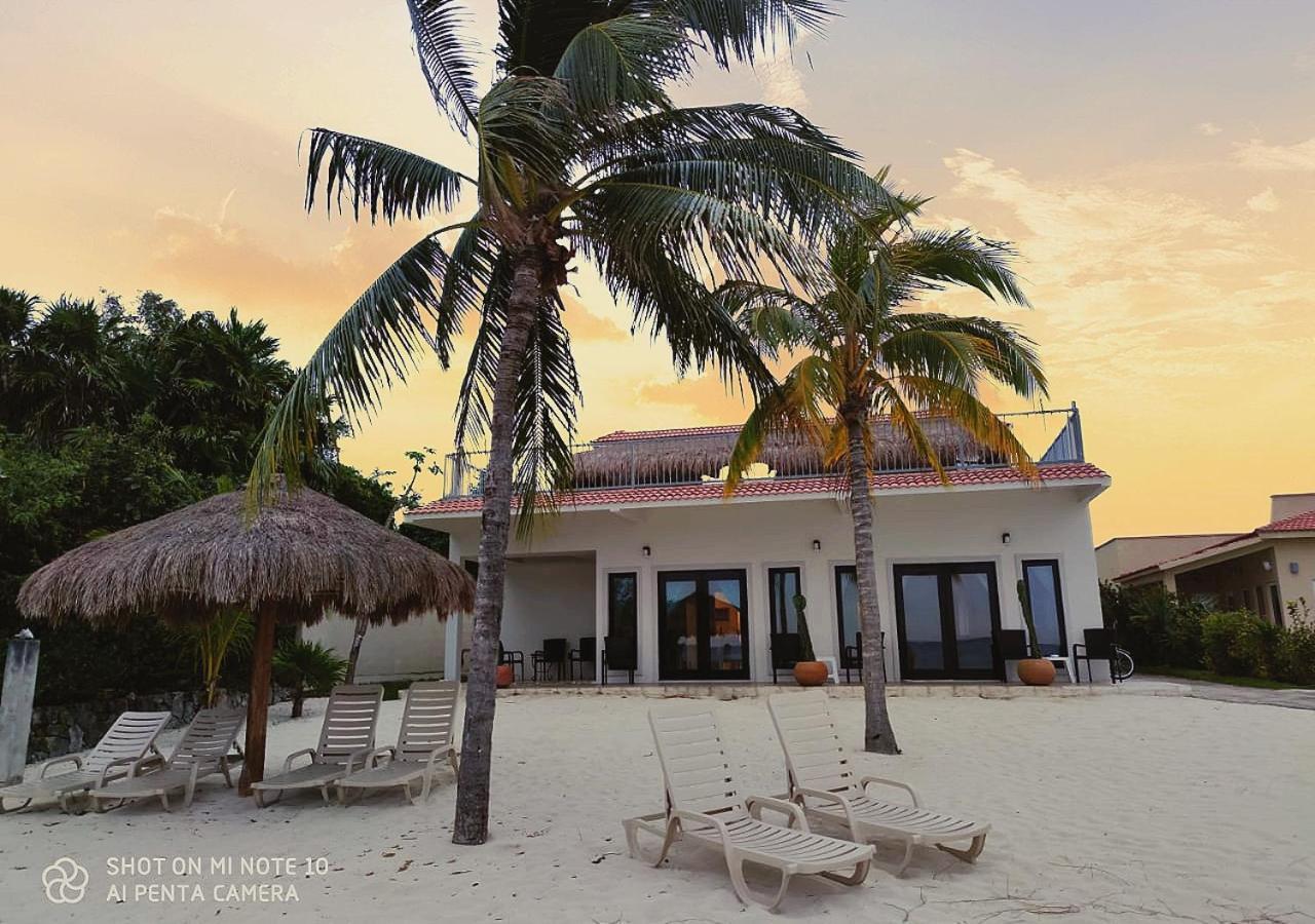 The Queen Of Cozumel Beach House -Luxury Beachfront Villa- Million Dollars View Zewnętrze zdjęcie