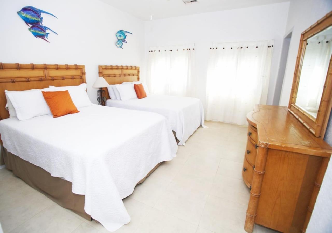 The Queen Of Cozumel Beach House -Luxury Beachfront Villa- Million Dollars View Zewnętrze zdjęcie